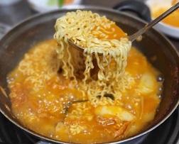 라면사리추가