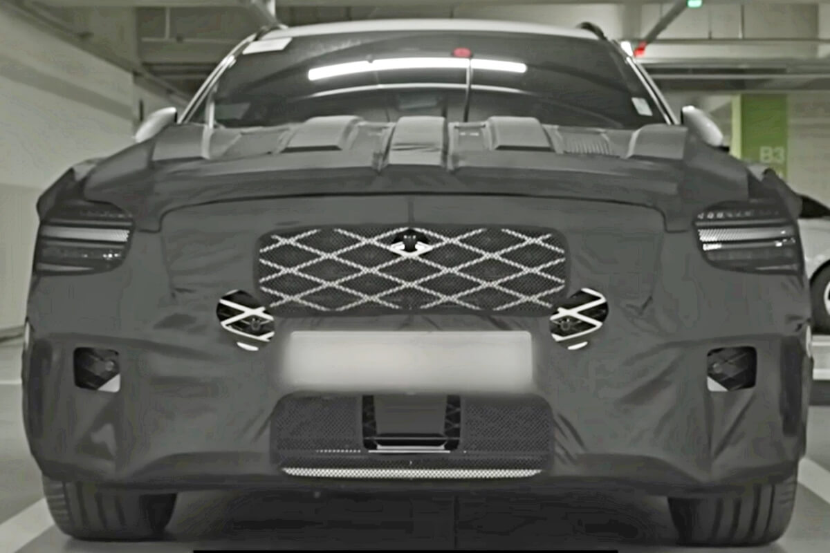 제네시스 GV70 페이스리프트 위장막 사진. 출처: 우파tv