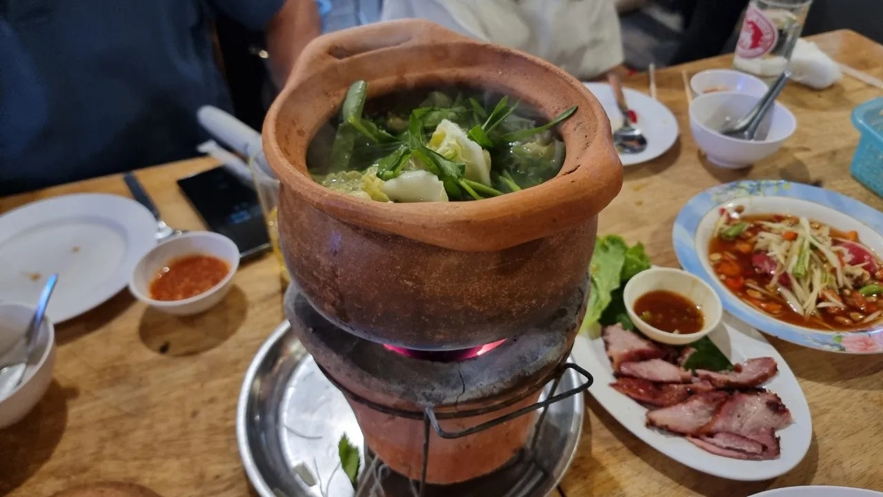 반 이산 므양 욧 찜쭘