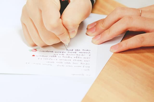 한국어 조사 &lsquo;은/는&rsquo;과 &lsquo;이/가&rsquo;의 차이 완벽 정리