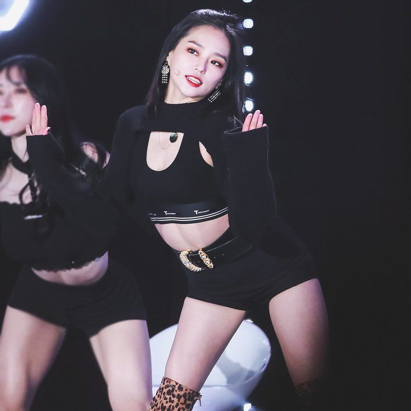 CLC 예은 사진 키 몸무게 나이 생일 혈액형