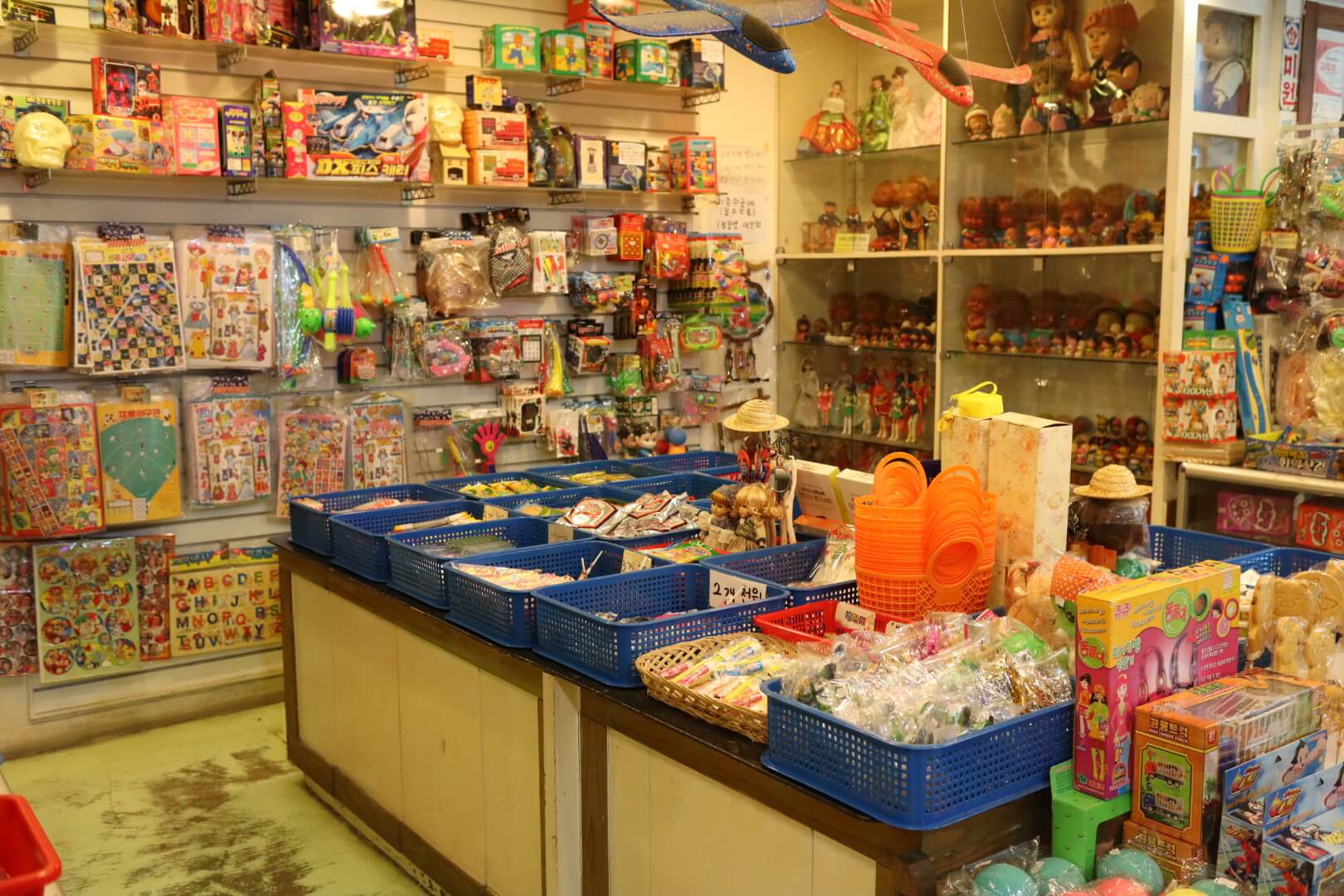 추억의-불량식품-가게