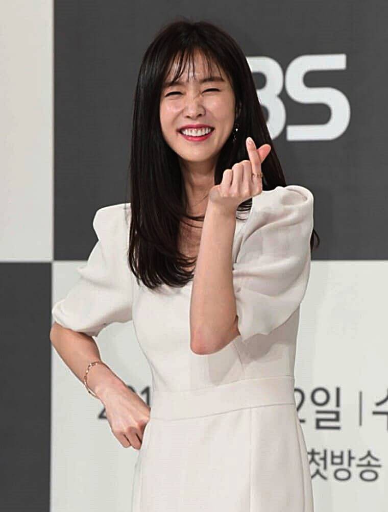 배우-이수경