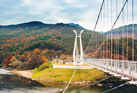 대황강 출렁다리
