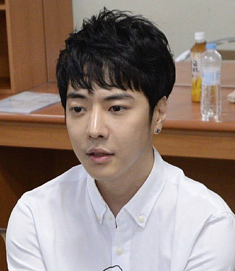 웹툰-작가-박태준