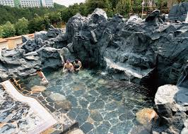 국내 겨울 가족 여행지 추천 설악 워터피아 스파밸리, 울진덕구온천 전경