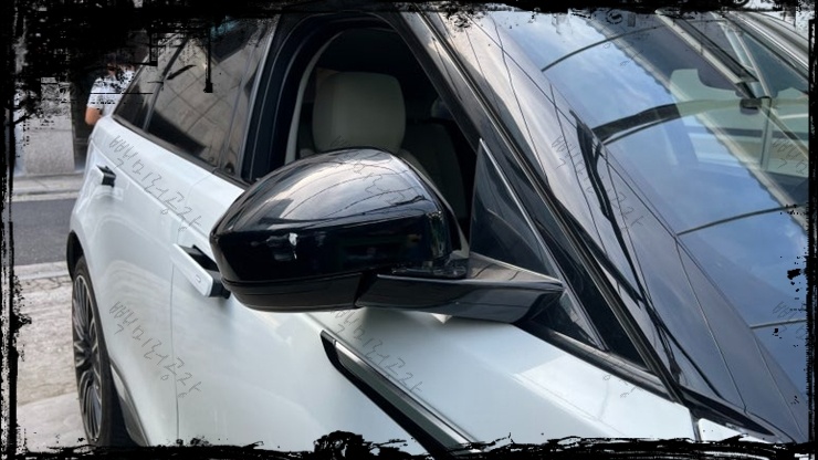 레인지로버 벨라 사이드미러 목파손 흔들림 증상