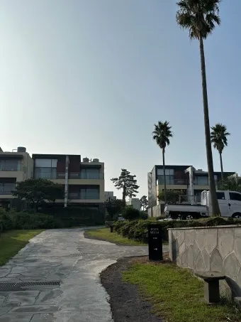 제주 애월 스텐포드 호텔 1박 프리미엄더블 다이닝 조식 풀카페_17