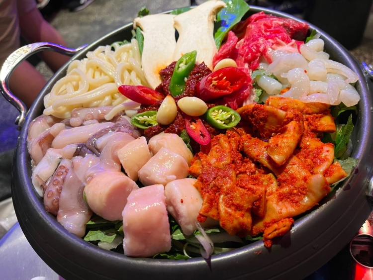 줄서는식당 영탁 추천 치즈계란말이, 계란밥과 곱창 대창을 넣은 닭도리탕 곱도리탕 맛있는 곳 을지로 힙지로 맛집 소개