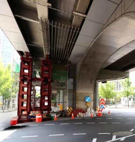 서대문고가 철거중