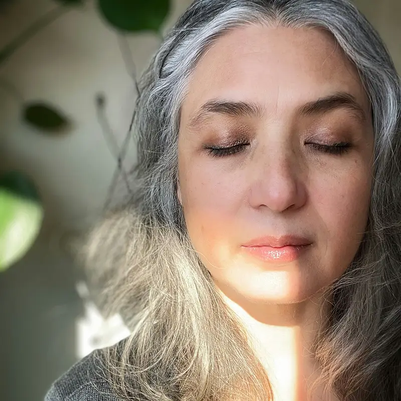 중년 여성 피부 미백 화장품&amp;#44; 진짜 효과 있는 건 이것!