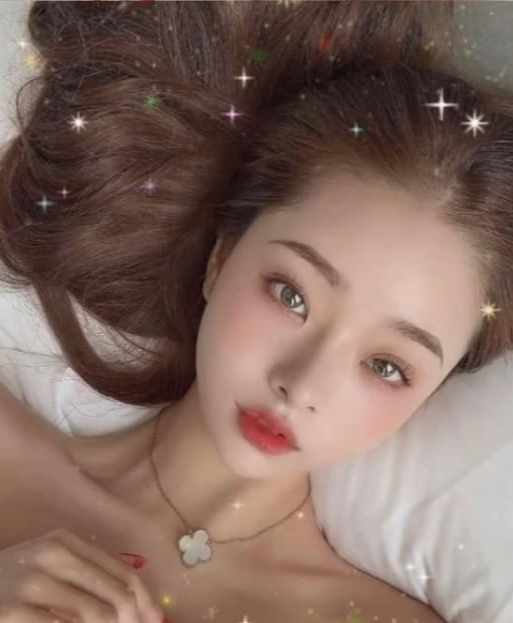 유튜버 프리지아 반클리프 짝퉁 목걸이