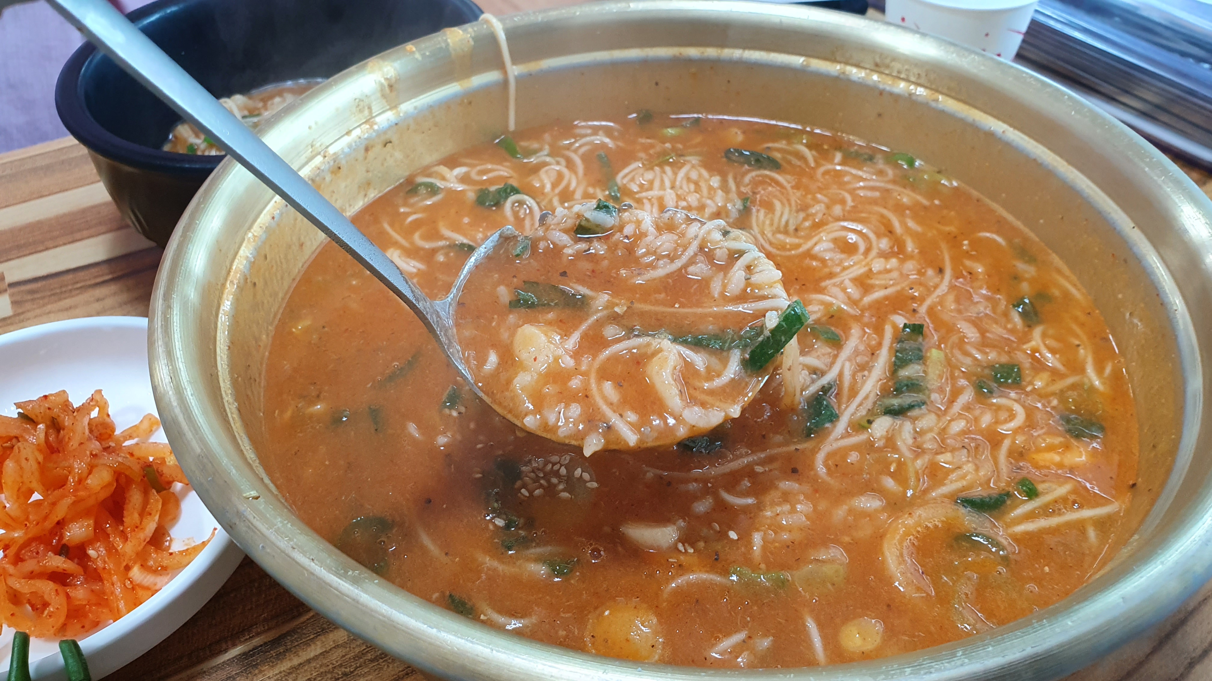 예당호 전통할머니어죽