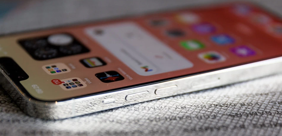 아이폰 15 프로 버튼