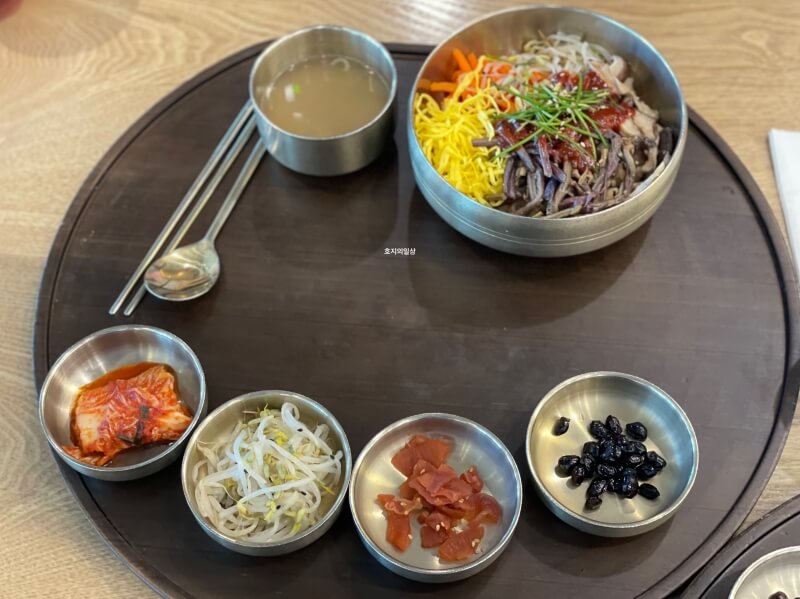 의왕 롯데 타임빌라스 한식 맛집 효종갱 - 골동반 반상