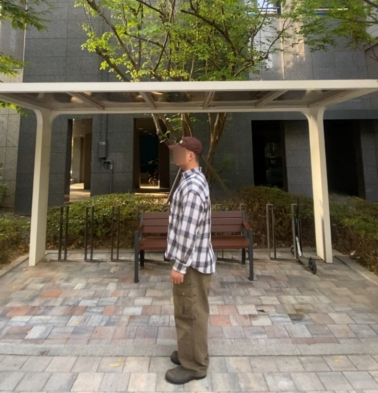 데일리룩('26. 10. 18.)오와이 데빌 로고 레터링 볼캡, 블랙모먼트 고밀도 시티보이 레귤러 오버핏 체크 셔츠, 프리즘웍스 카고 팬츠, 블런드스톤 585 러스틱브라운 첼시부츠