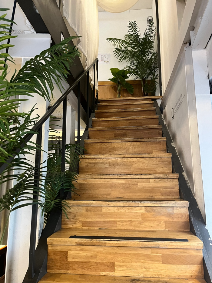 청화원 계단 및 내부 모습