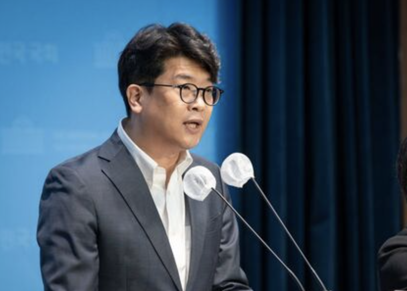 김준우 국회 활동