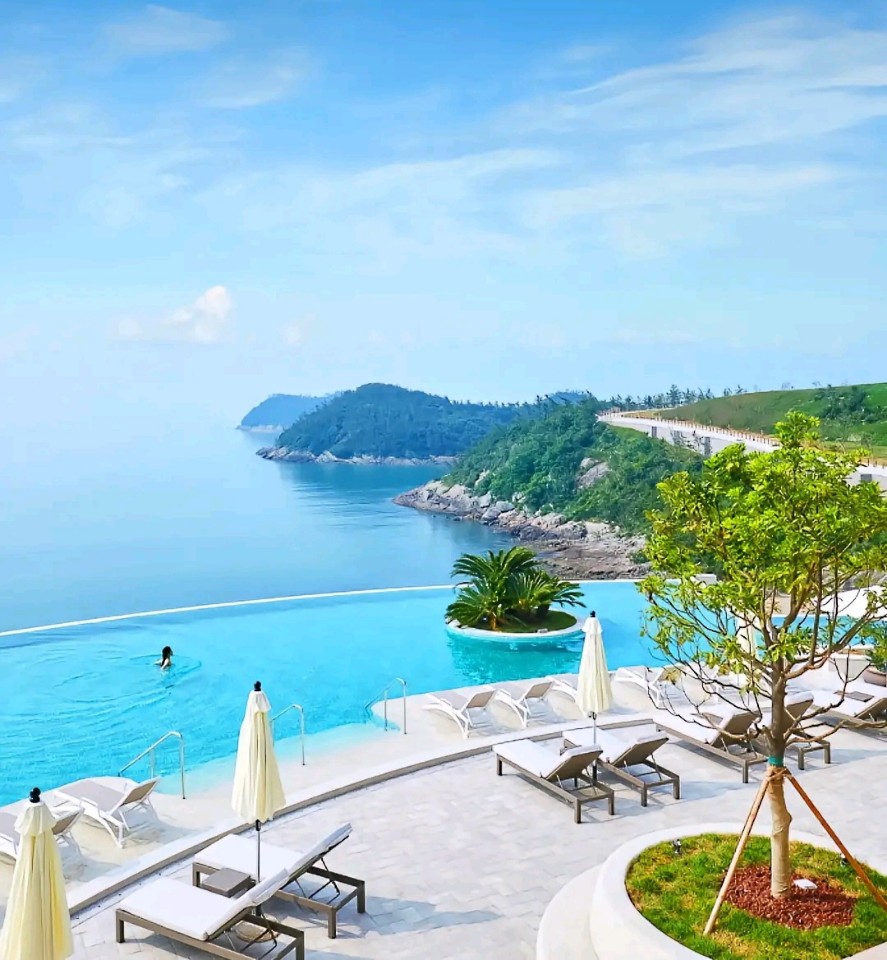 바다가 보이는 테라스 카페 사진