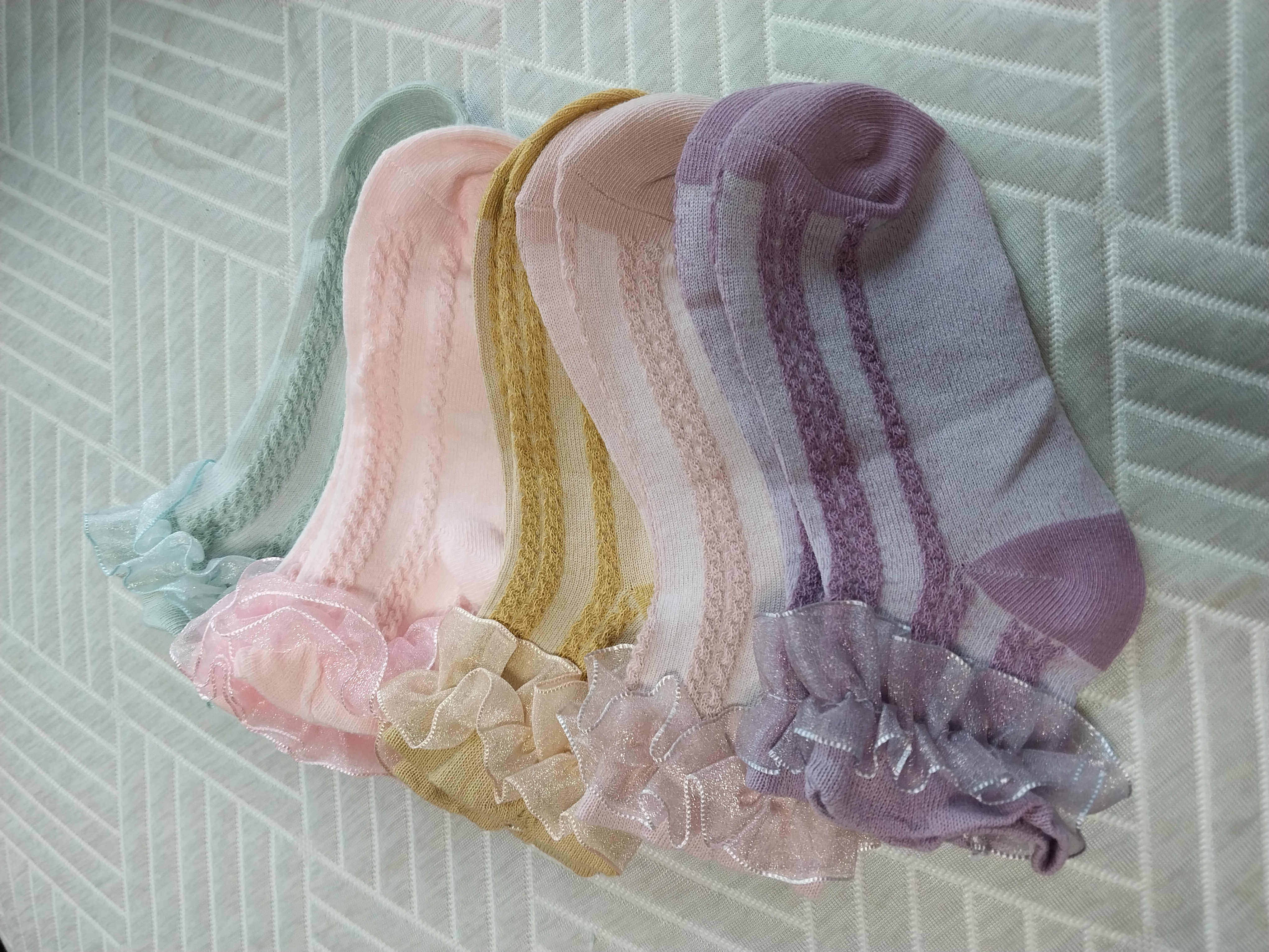 테뮤에서 구입한 드레스 레이스 양말