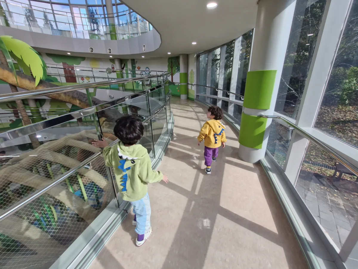 2층에서-3층으로-올라가는-길목