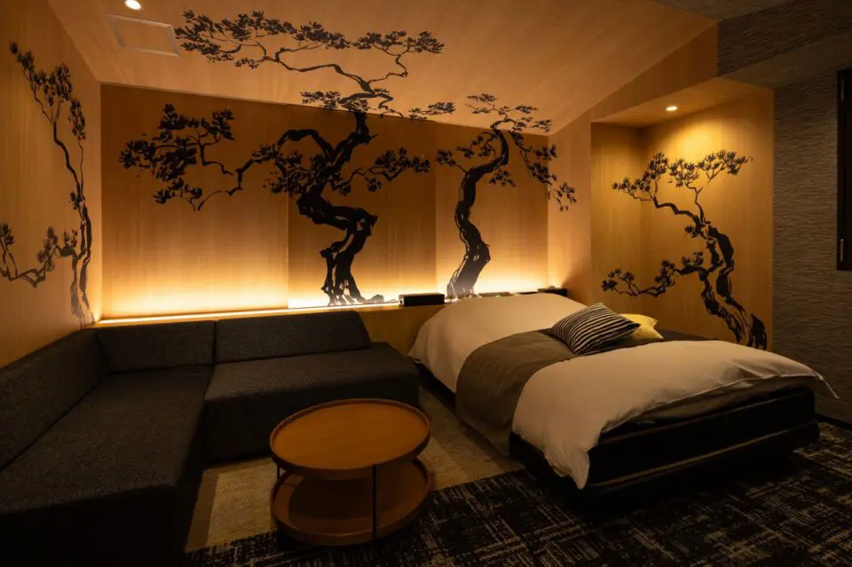 HOTEL 경마장 Us