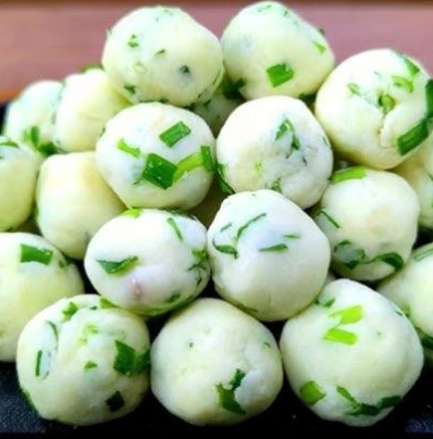 한국의 감자 요리 옹심이