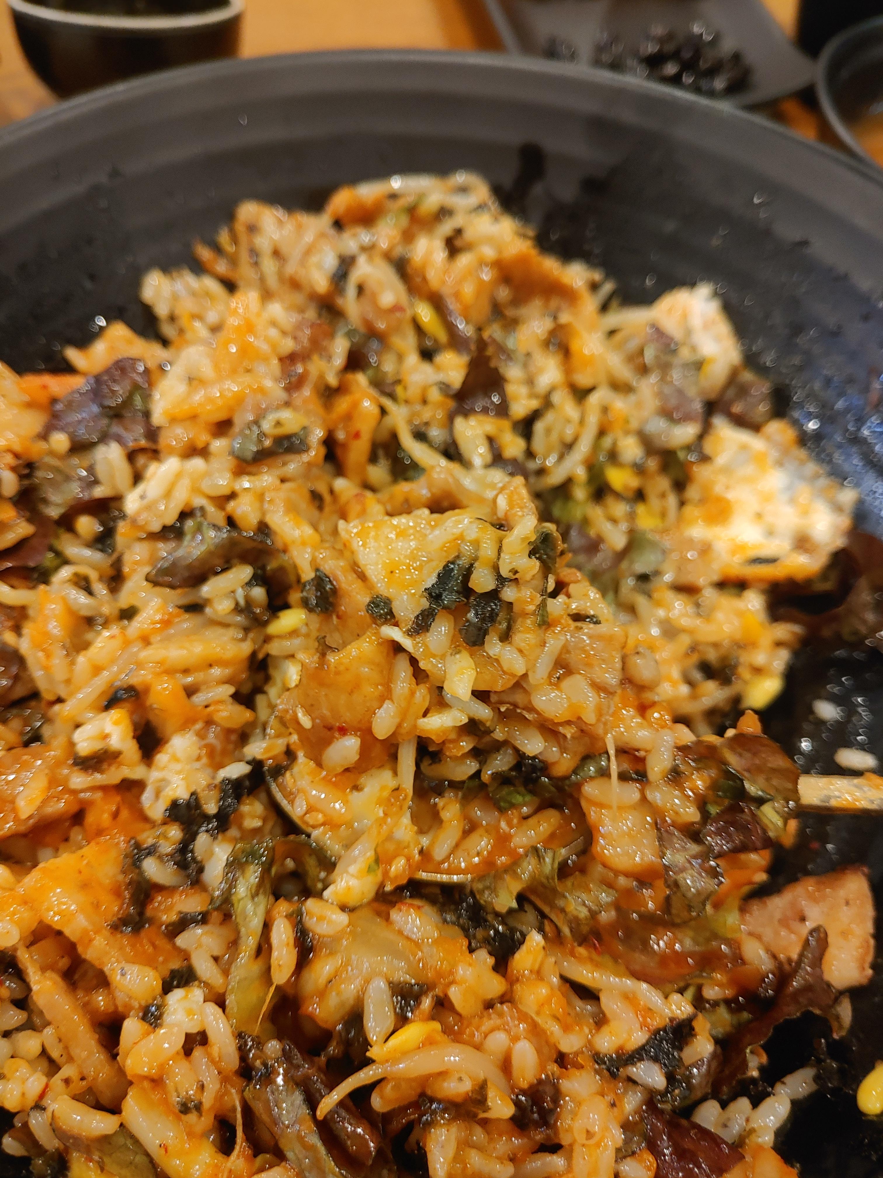 화평식당 삼겹살 비빔밥