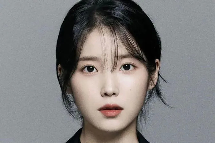 피부가 하얀 아이유