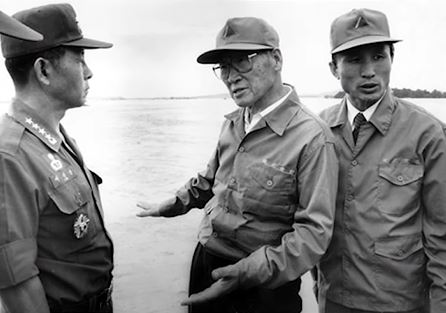 정주영 회장과 군인