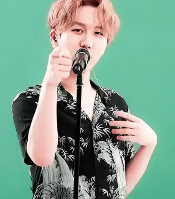 가수-김수찬-사진