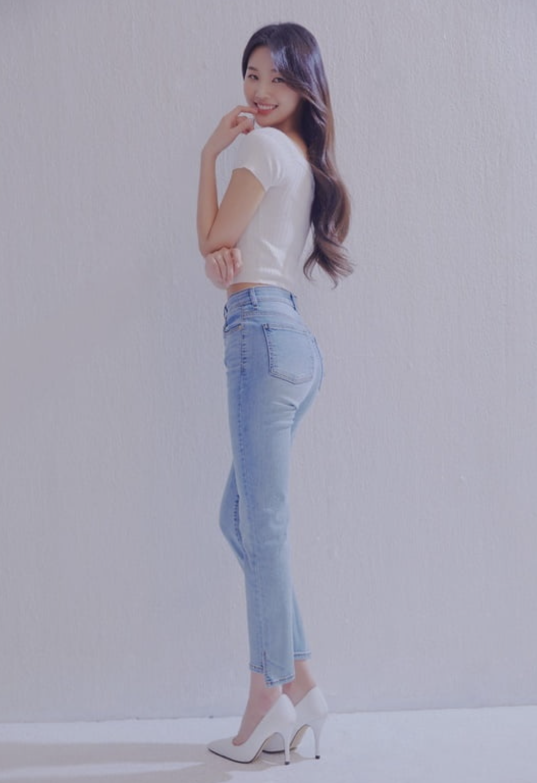 황우림 각선미