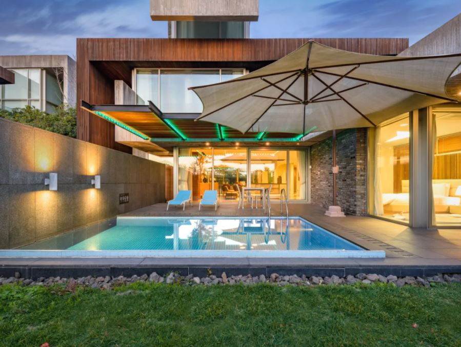 Bayhill Pool & Villa
