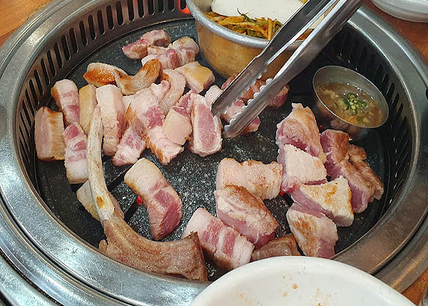 제주 중문 흑돼지 '오르막가든'