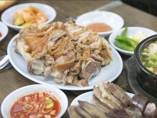 오향족발 식당 정보