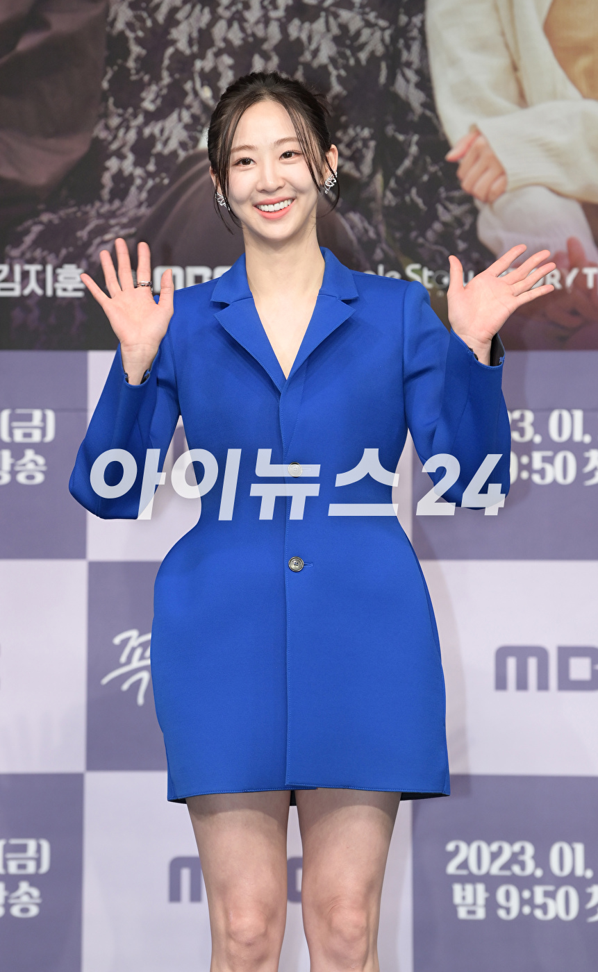 배우 김다솜이 27일 오후 서울 마포구 상암동 MBC사옥에서 열린 MBC 금토드라마 '꼭두의 계절' 제작발표회에 참석하고 있다. [사진=정소희 기자]