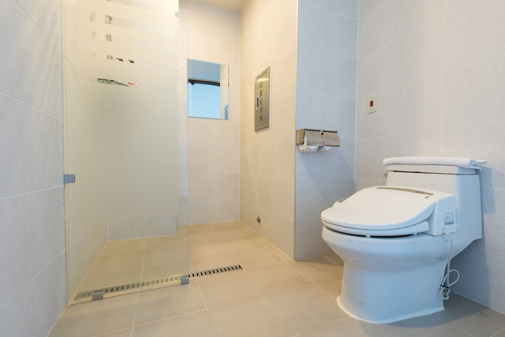 &ldquo;로사나 부띠끄 호텔 마이리얼트립 특가! 잠실 롯데월드&amp;석촌호수 도보 부티크 숙소 완전정복&rdquo;