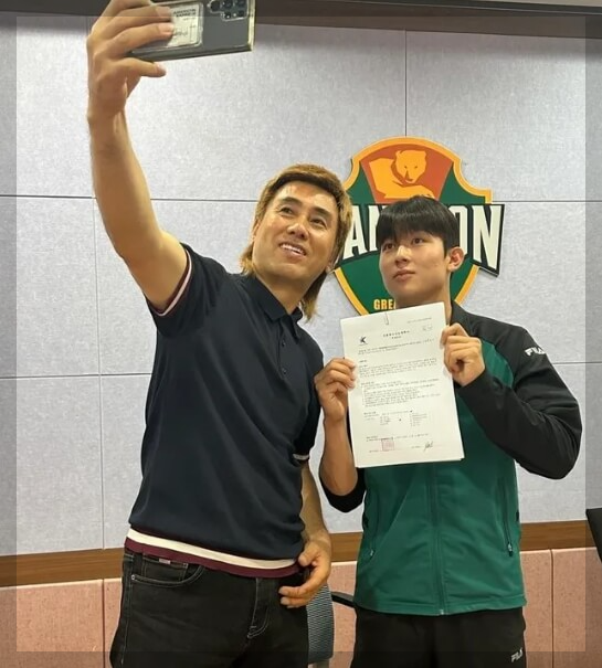 양민혁의 토트넘 이적료, 연봉, 프로필, 경력