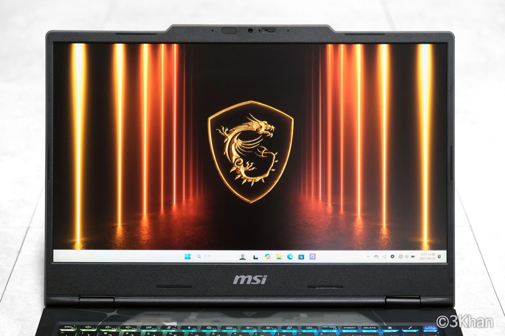 MSI 게이밍 노트북 사이보그 15 디스플레이