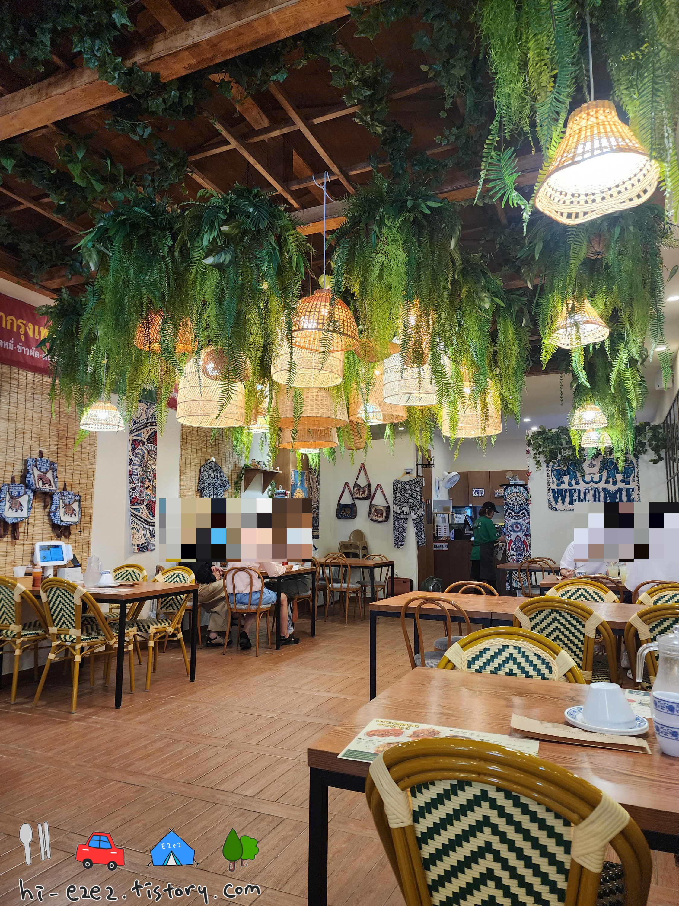 목포 나나방콕 실내 인테리어