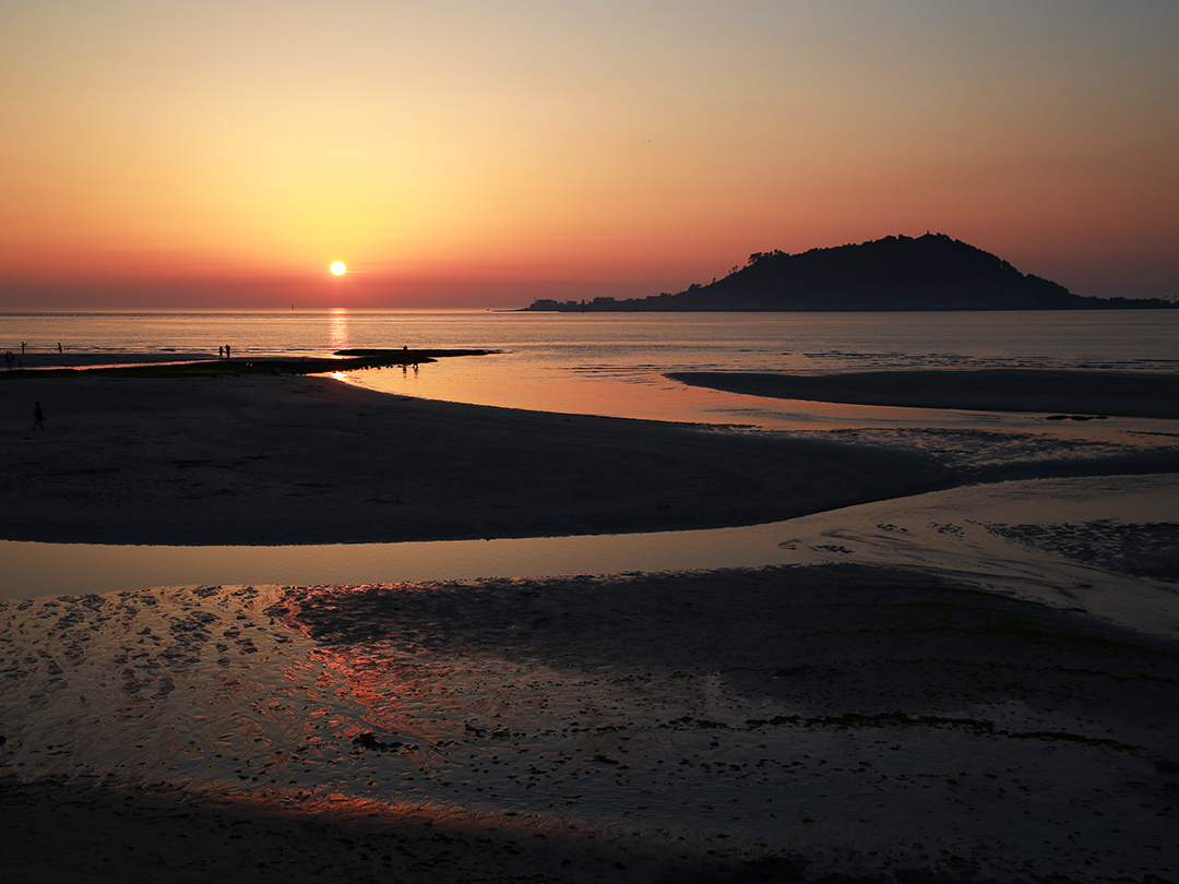 제주 비양도가 보이는 금능해변 협재해수욕장 일몰 저작권 없는 무료이미지 다운로드