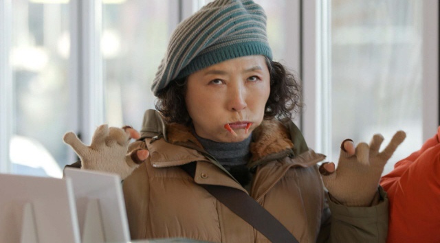 고두심이좋아서-장난치는-고두심-사진