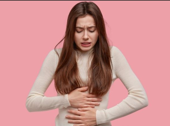 여자 왼쪽 아랫배 통증