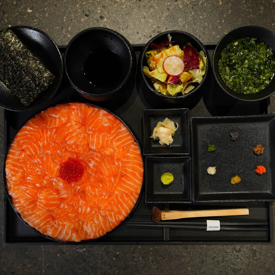 성수동 무색 리뷰 ❘ 숙성회와 초밥이 특별한 일식당, 분위기와 서비스는?