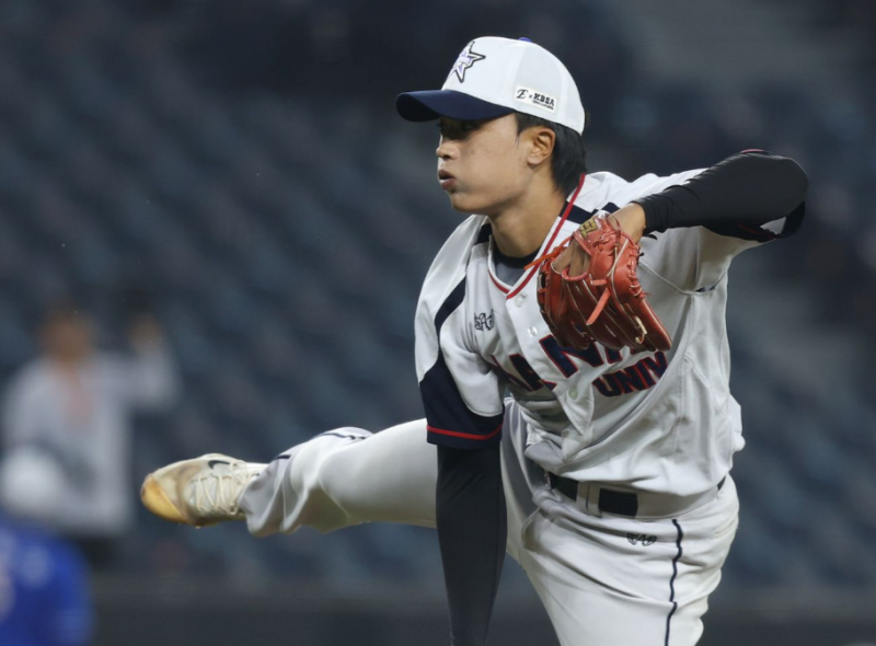 박정민 (롯데) &ndash; 장타력 있는 유망 타자