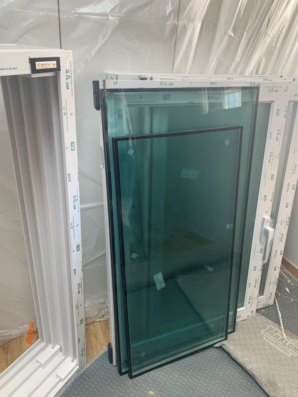 새로운-샤시와-유리