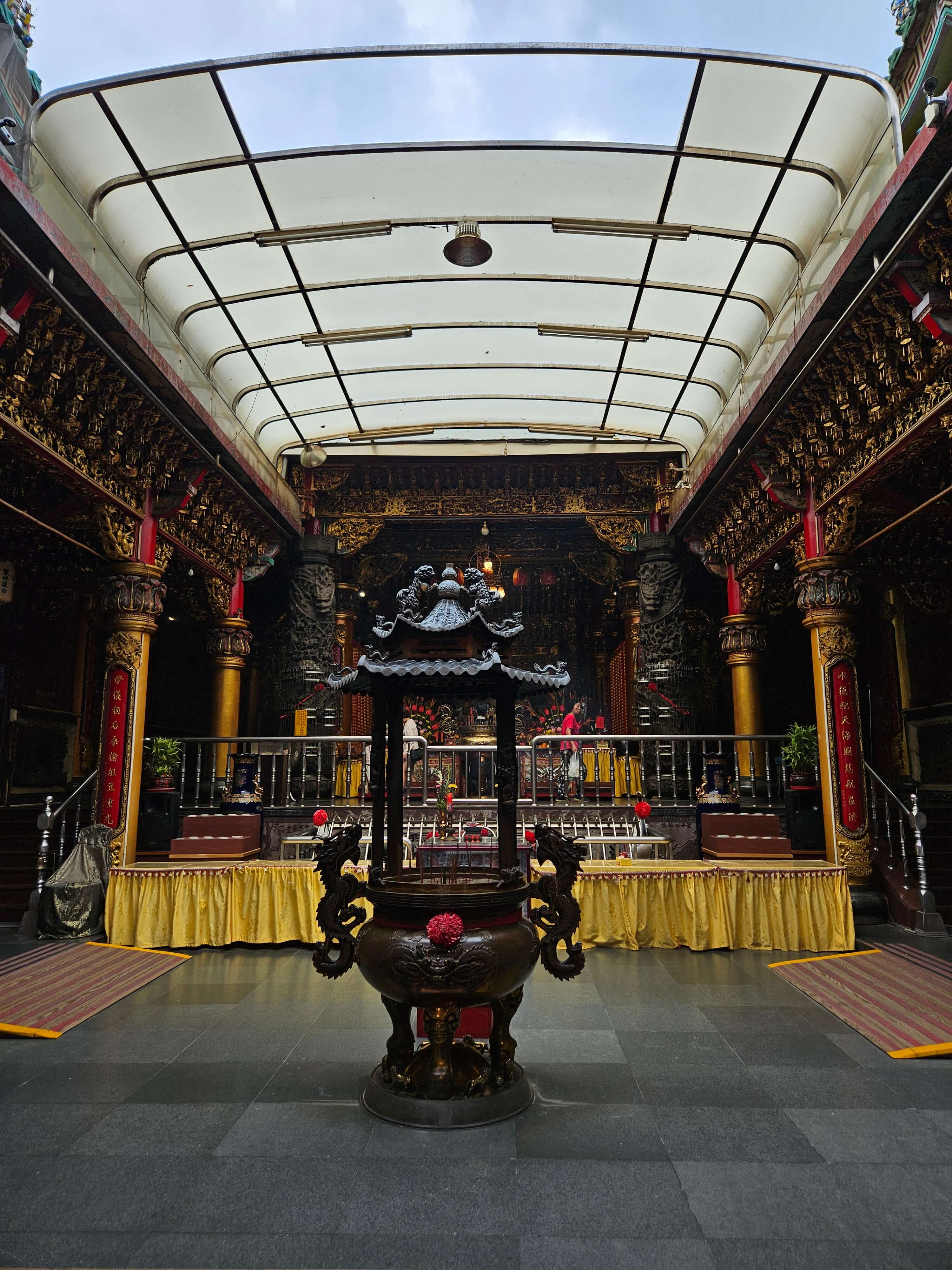 타이난 첫날 &#124; THSR 이동 · 택시 박물관투어 · 巷丼食堂 · 疆疆串燒烤肉專賣店 리얼후기