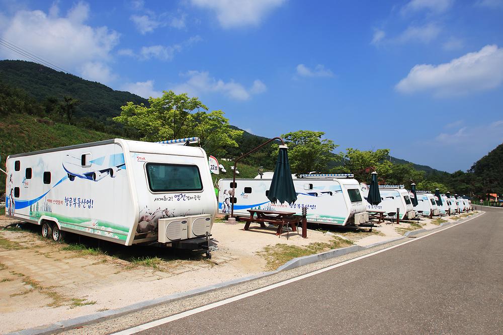경북 치산관광지 카라반캠핑장 소개
