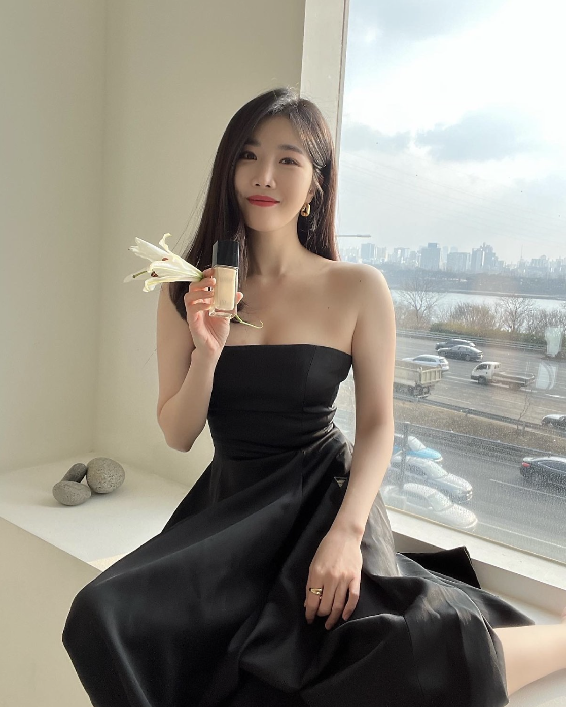 이해리 오프숄더