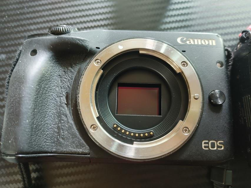 캐논 EOS M3